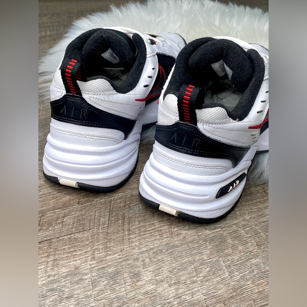 2019 Nike Air Monarch IV Cross Training Shoe - Picture 5 of 8